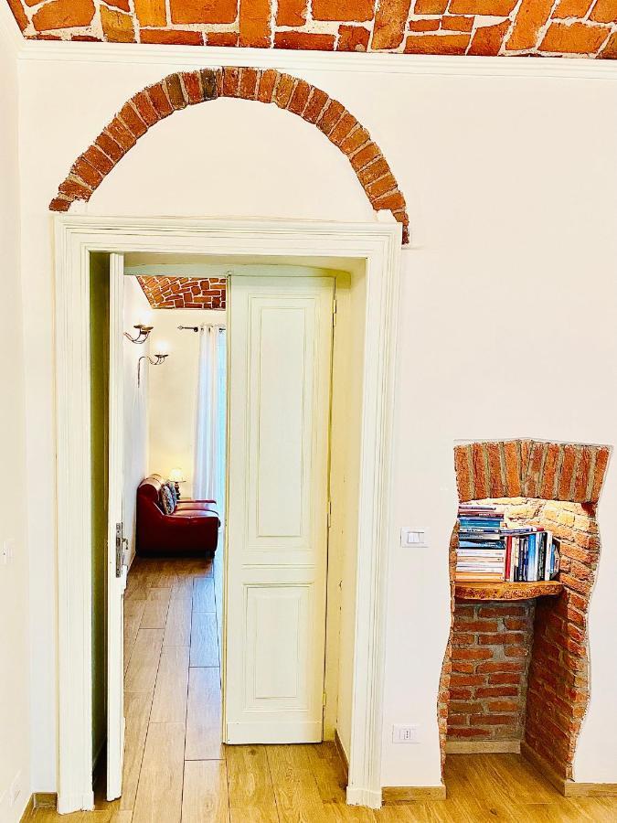 Exquisitely Renovated And Centrally Located Apartment With Free Parking Turin Ngoại thất bức ảnh